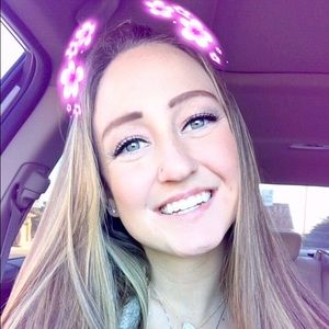 Meet your Posher, Annie