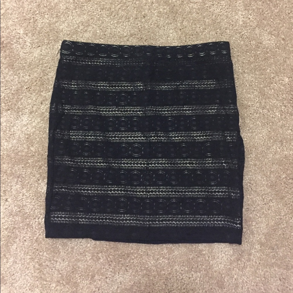 Black lace skirt with cream underlay