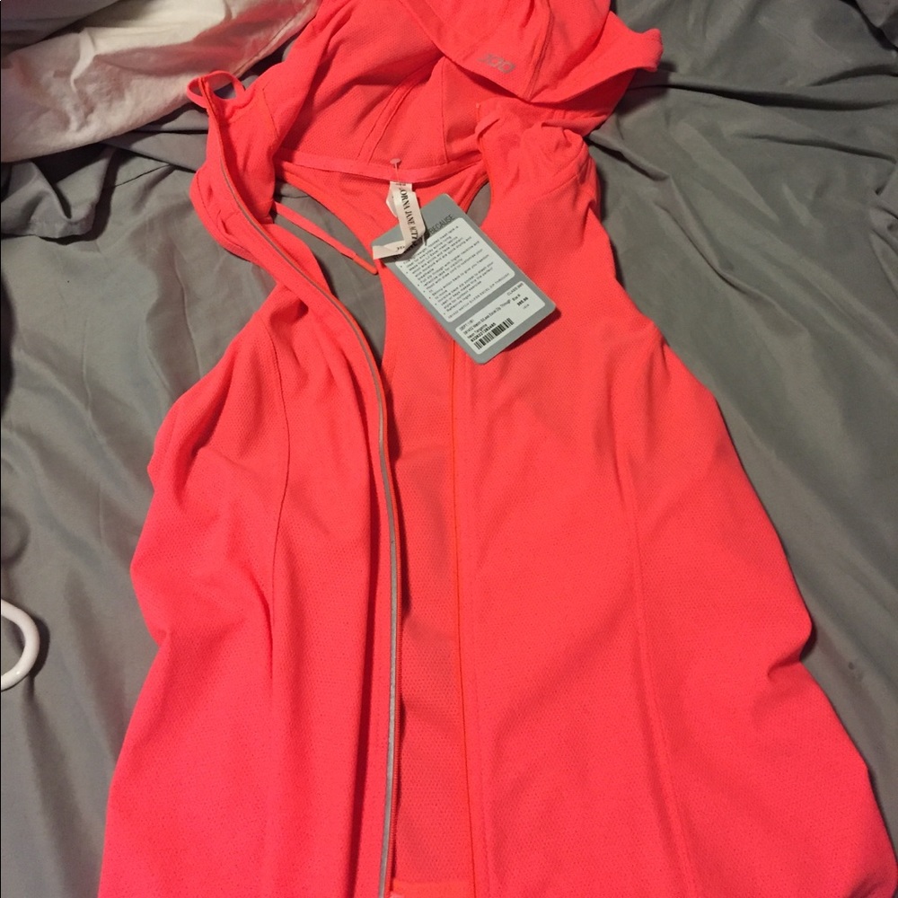Lorna Jane active wear hooded mesh tank size M
