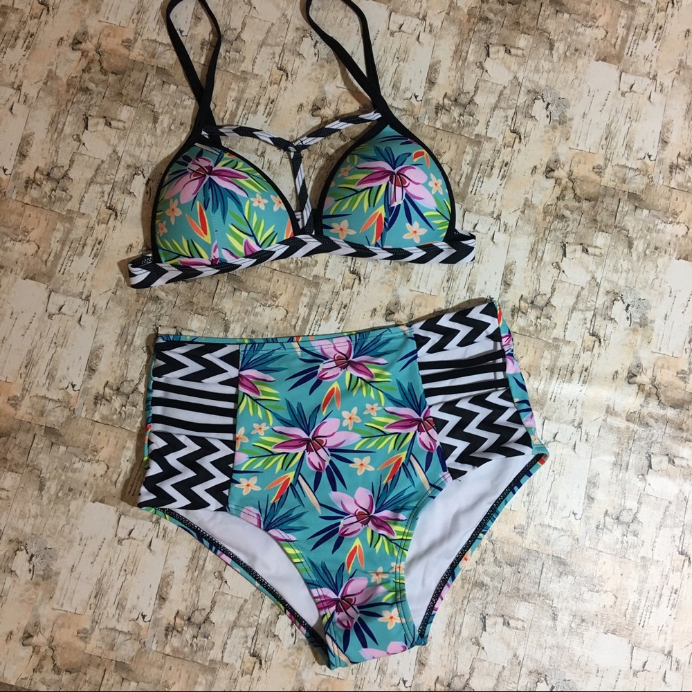 🌸🆕🌸 Floral Print High Waist Swimsuit - Picture 4 of 5