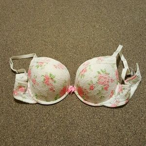White floral lace bra