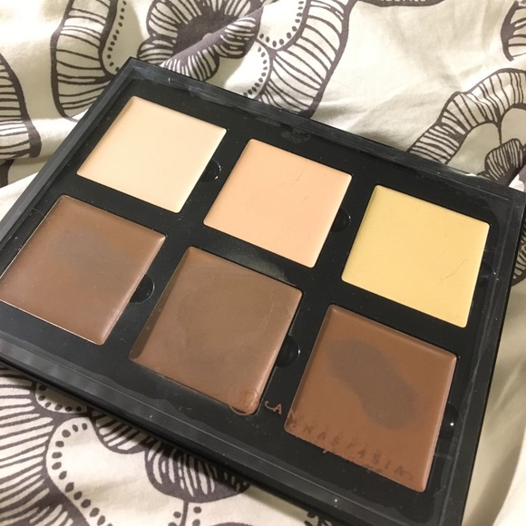 ABH Contour Cream Kit - Light - Picture 1 of 3