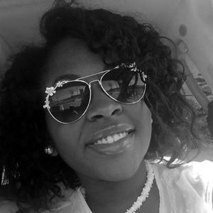 Meet your Posher, Cierra