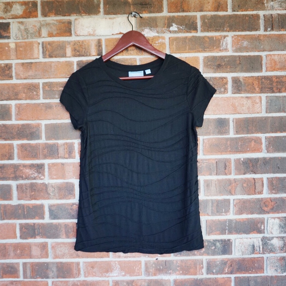 SALE ❤ Black Vera Wang Top Simple Details