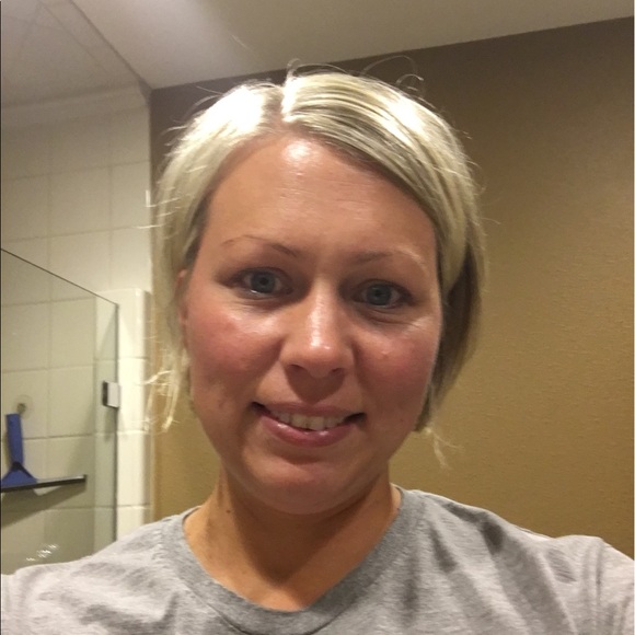 Meet your Posher, Brianne - Picture 1 of 1