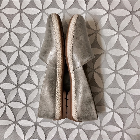 (11 run small) Paul Green Flat $270 Orig. NWOT - Picture 7 of 8