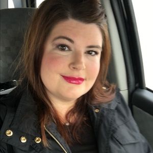 Meet your Posher, Lindy