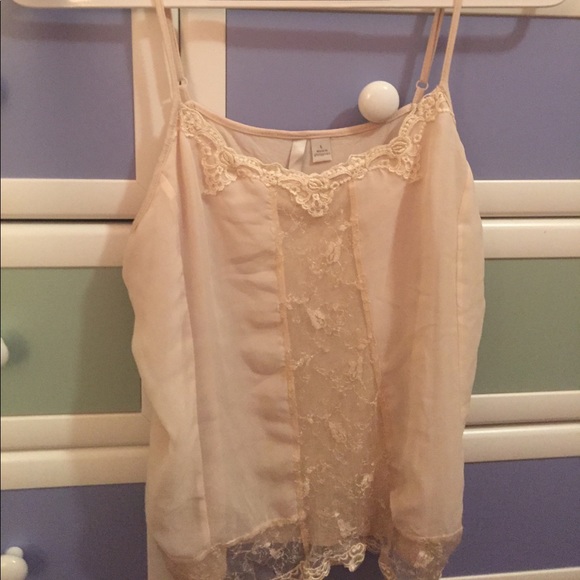 LC Lauren Conrad Tops - FINAL PRICE✨ Lace Tank