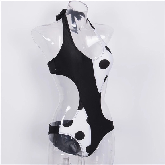 πΈππΈ Black White Monokini Swimsuit - Picture 3 of 4