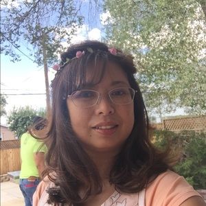 Meet your Posher, Maribel