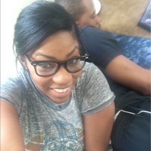Meet your Posher, Lakasha