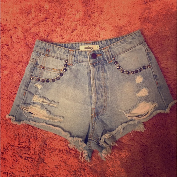 Distressed & Studded High-waist Denim Shorts! - Picture 1 of 4