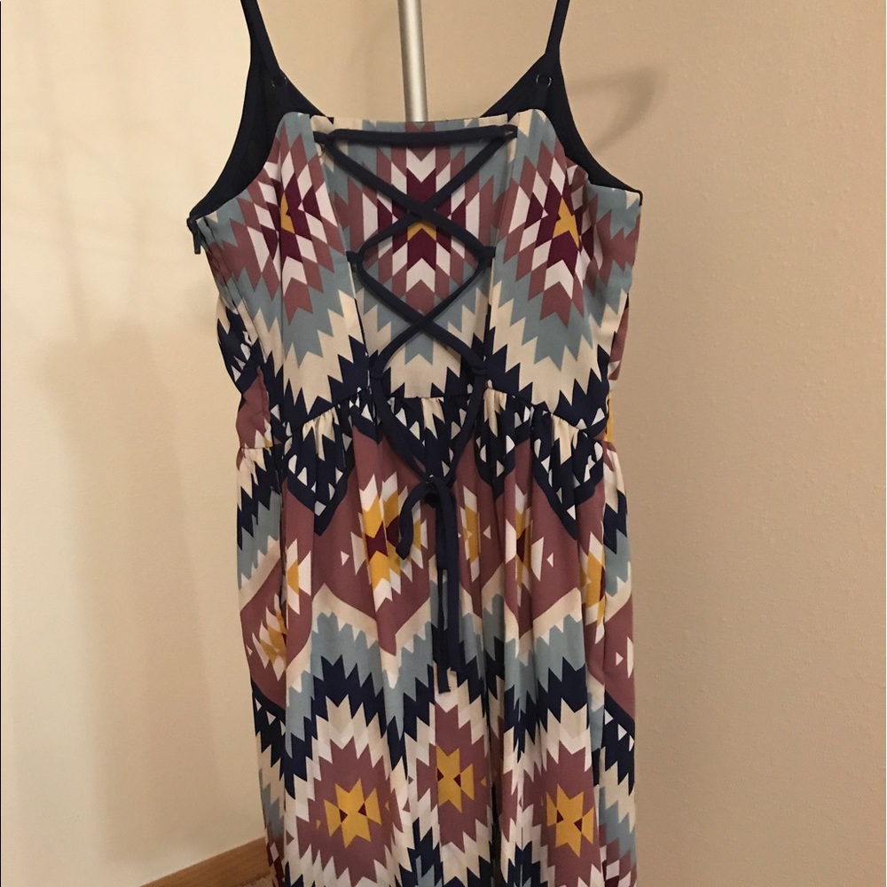 Patterned dress - Picture 2 of 3