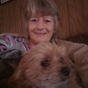 Meet your Posher, Lesliedoneta