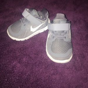 Baby  shoes