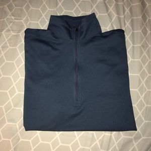 Men's REI half zip pullover size medium