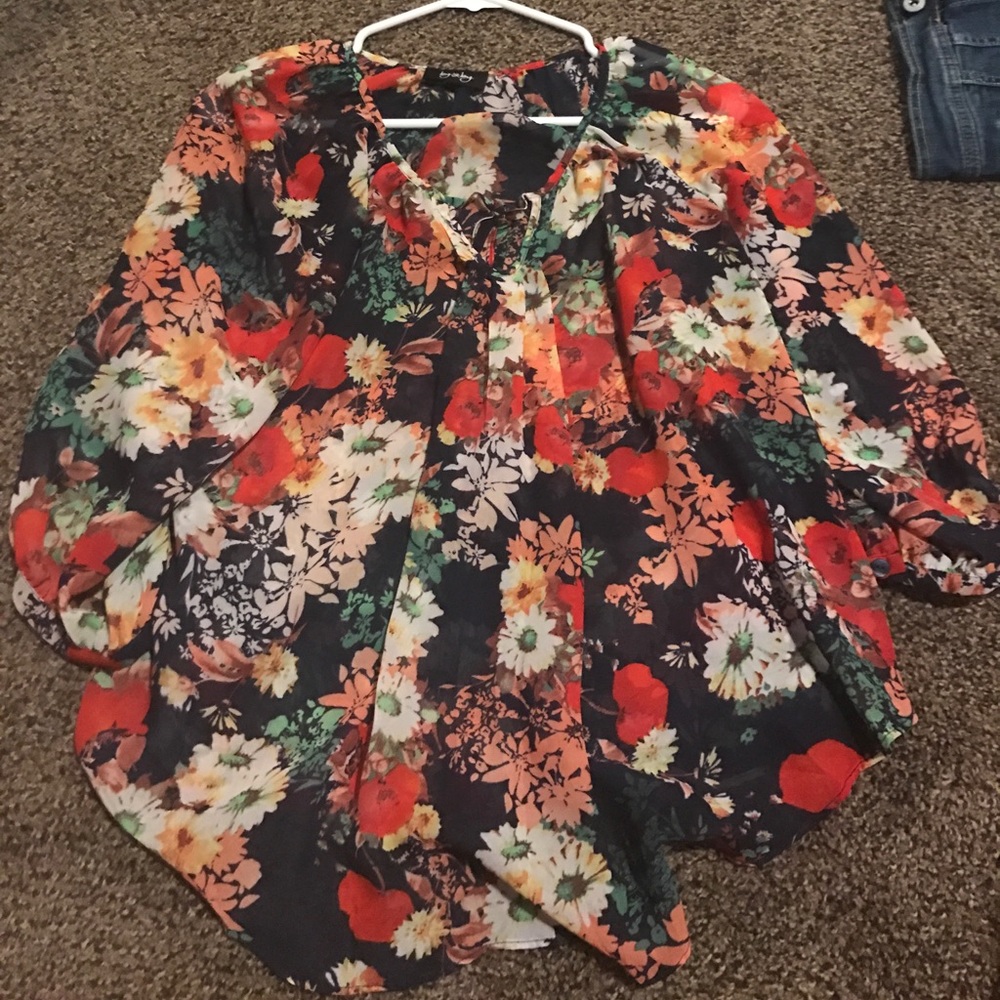 Flowy floral blouse