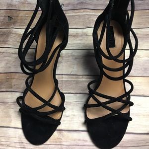 Forever 21 strappy heel black size 10