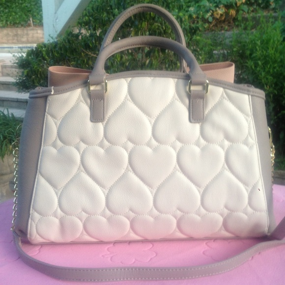 🚫SOLD on Mercari🚫 Betsey Johnson Nanza Purse - Picture 2 of 5