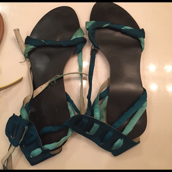 Sandals - Picture 3 of 3