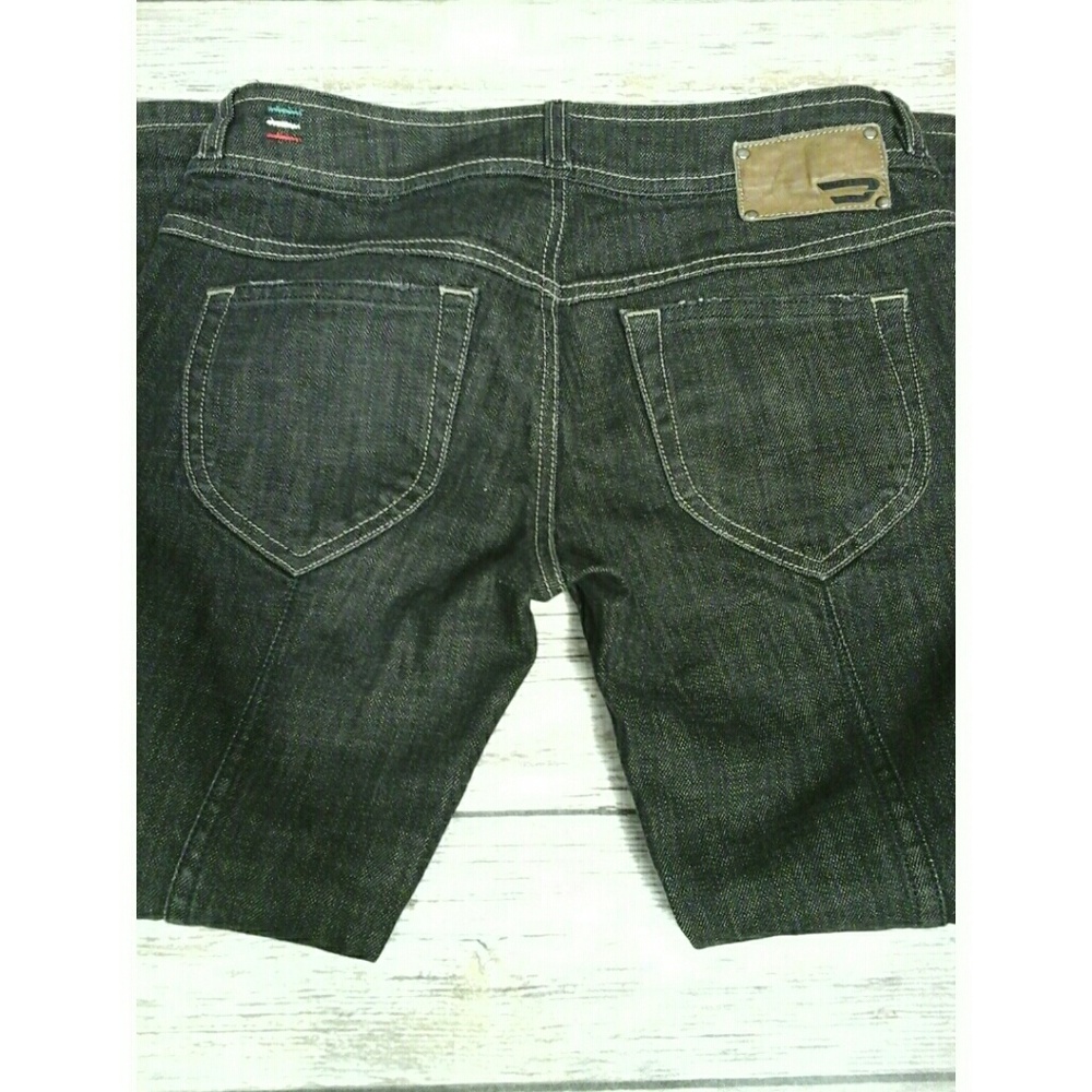 Sold! Diesel dark washed crop jeans - Picture 7 of 8