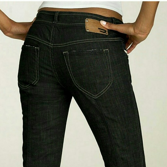 Sold! Diesel dark washed crop jeans - Picture 2 of 8