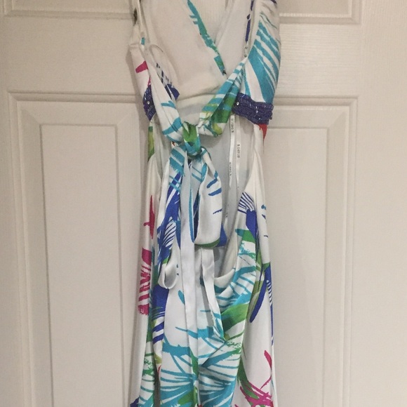 PROM DRESS - Picture 2 of 3