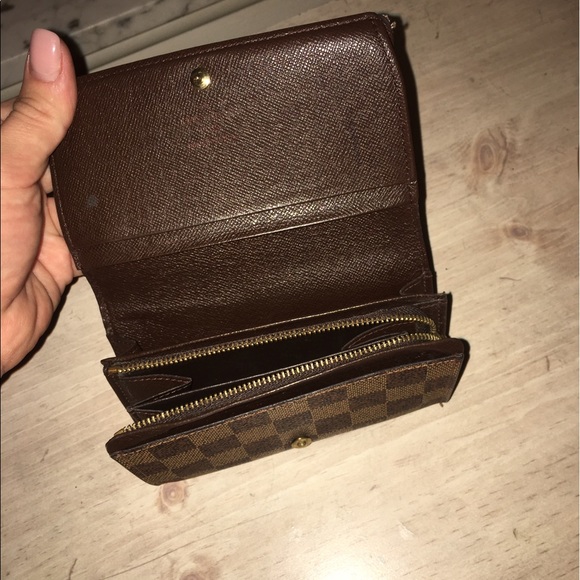 Louis Vuitton damier ebene wallet - Picture 2 of 7