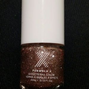 Formula X: Luminosity Mini Nail Color