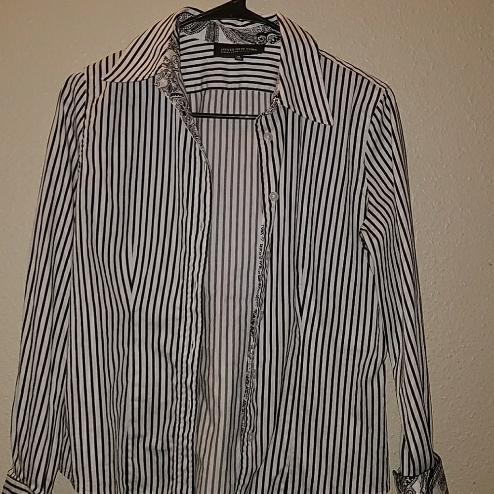 Jones New York Signature Petite button down shirt