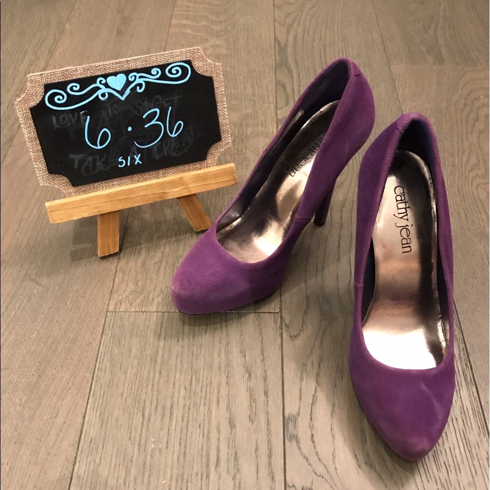 SOLD Platform Pumps