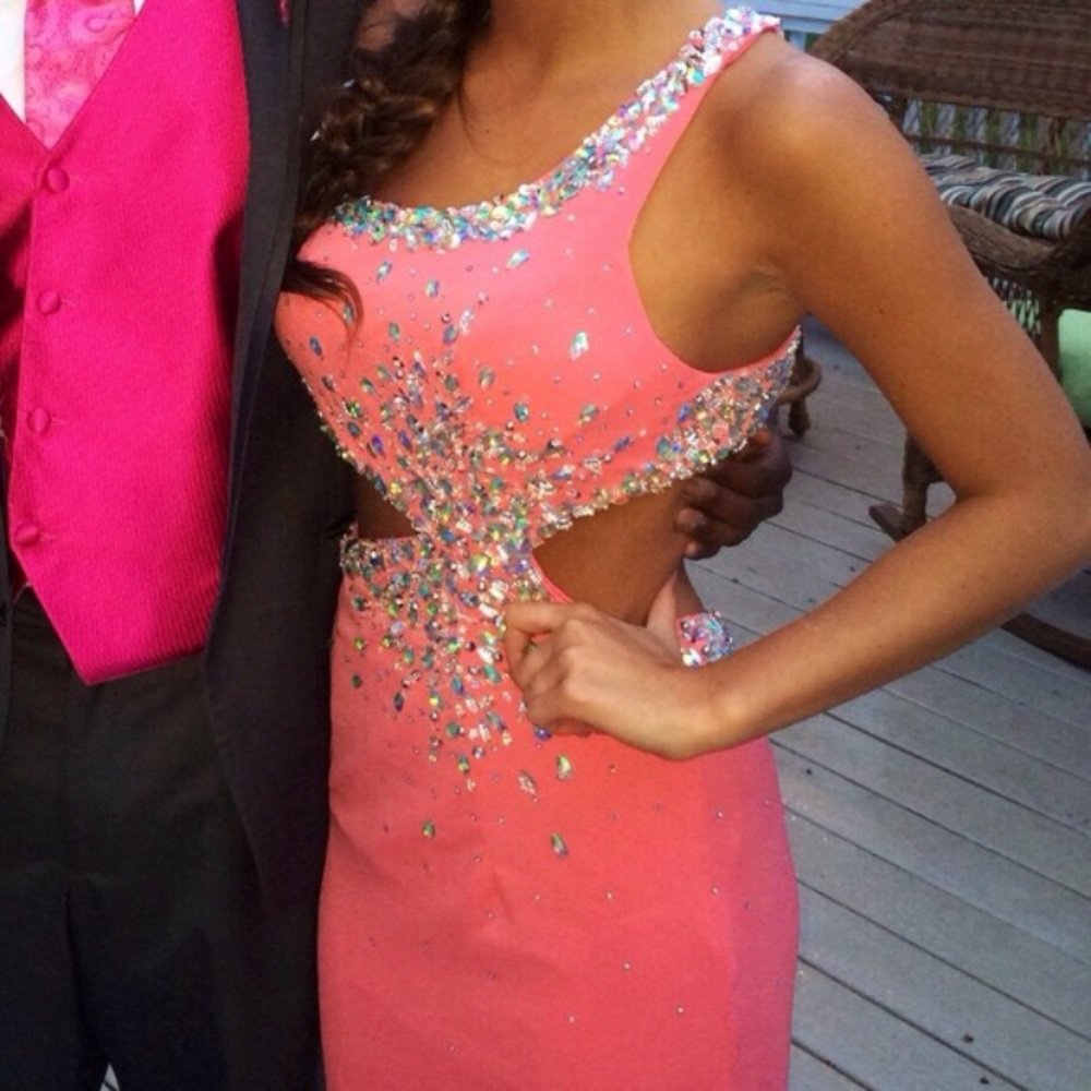 Pink one should prom dress✨✨