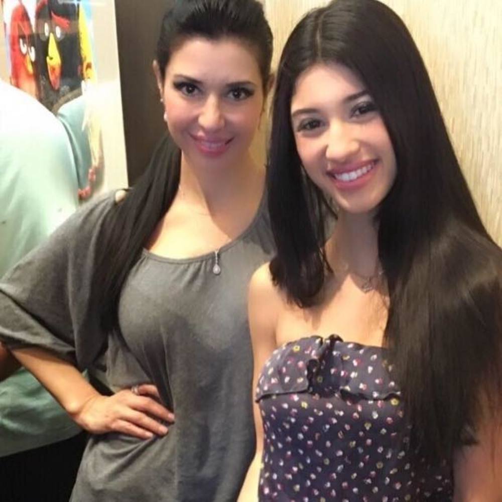 Meet your Posher, Yvette