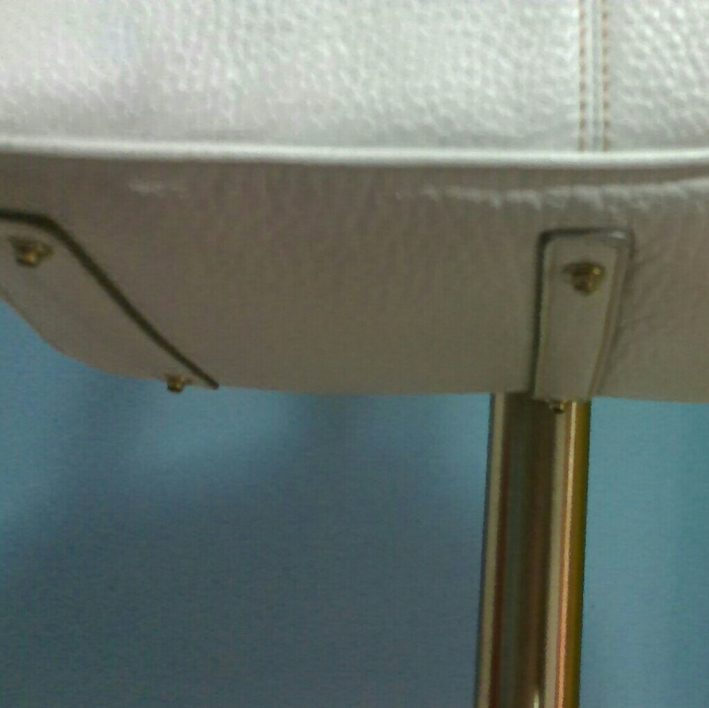 Dooney & Bourke Handbag - Picture 3 of 3