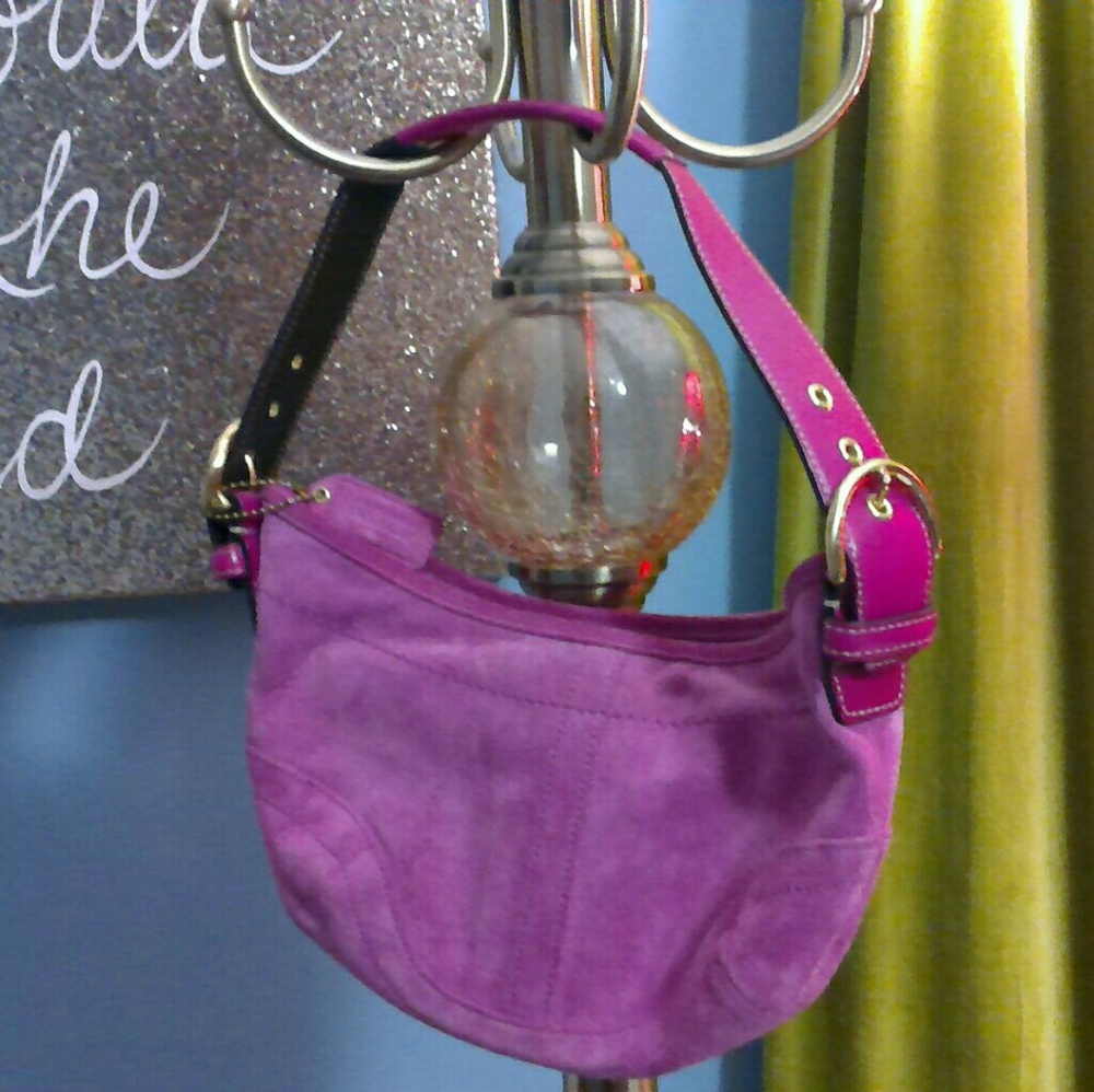 Coach Handbag - Picture 3 of 4