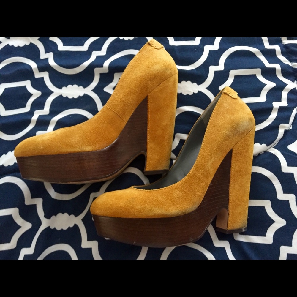 Clogs
