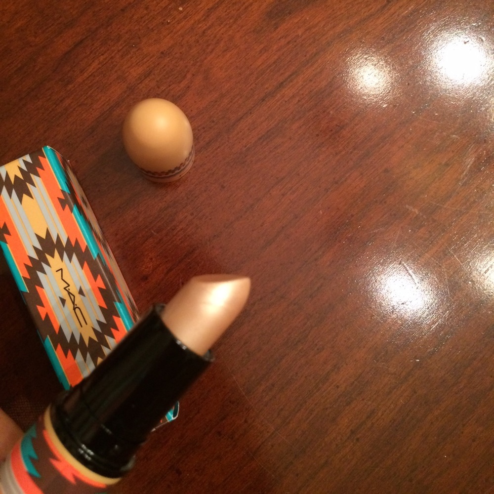 MAC Vibe Tribe Limited Edition