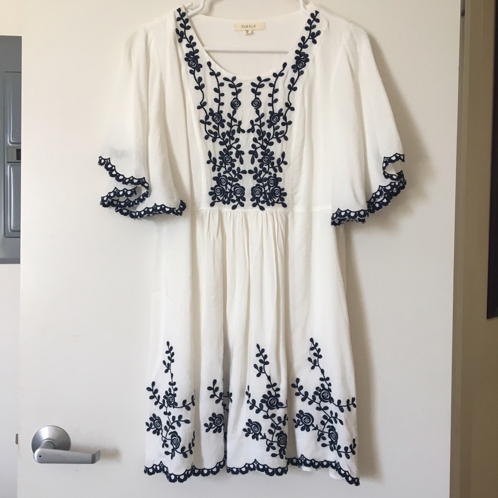 EMBROIDERED FLUTTER DRESS