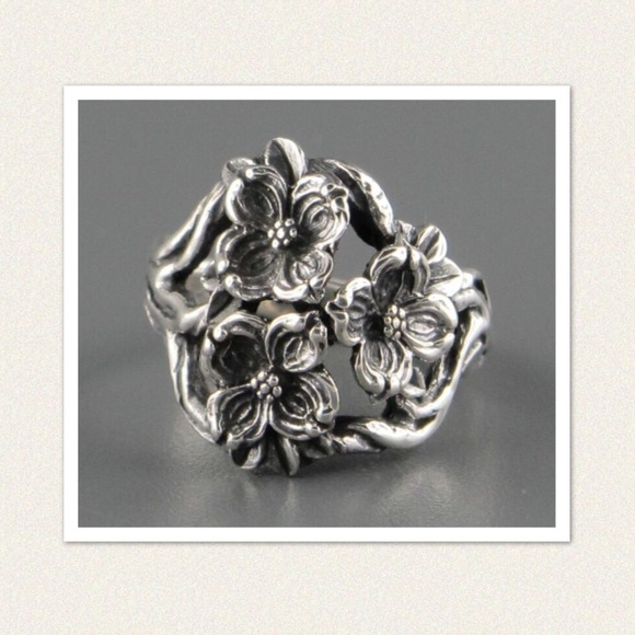James Avery Sale! 🎉 James Avery Retired Dogwood Flower Ring from 🌙