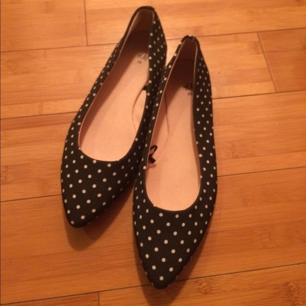 H&M polka dots pointy flats