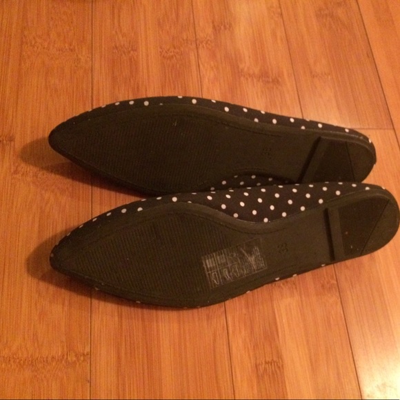 H&M polka dots pointy flats - Picture 4 of 4