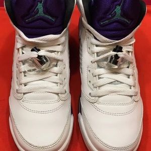 Jordan Grape 5 Size 6.5Y