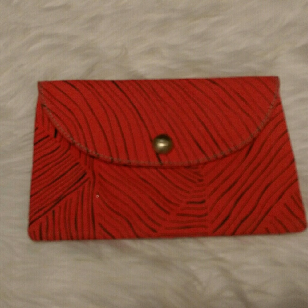 Pilcro Poodle Dog Pekingese Clutch