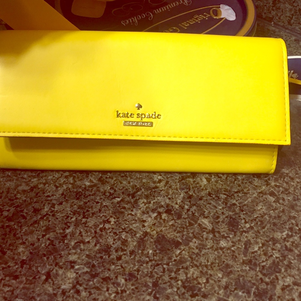 Kate spade wallet.