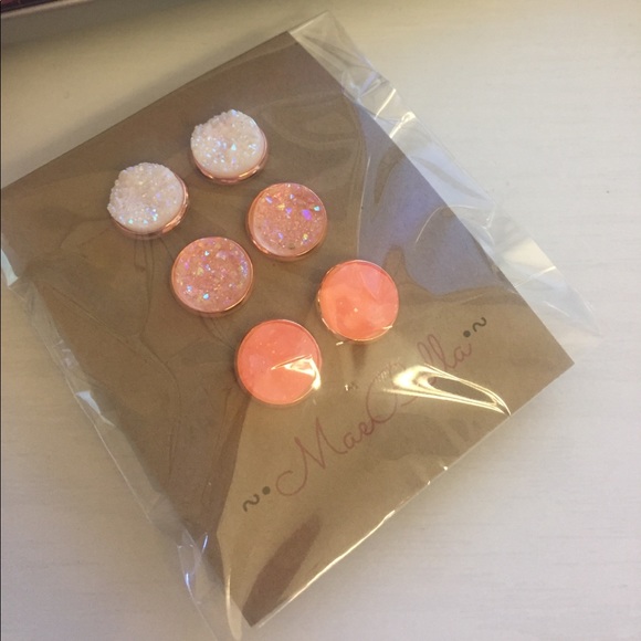 Arrived!!! Sparkly earrings!! - Picture 2 of 4