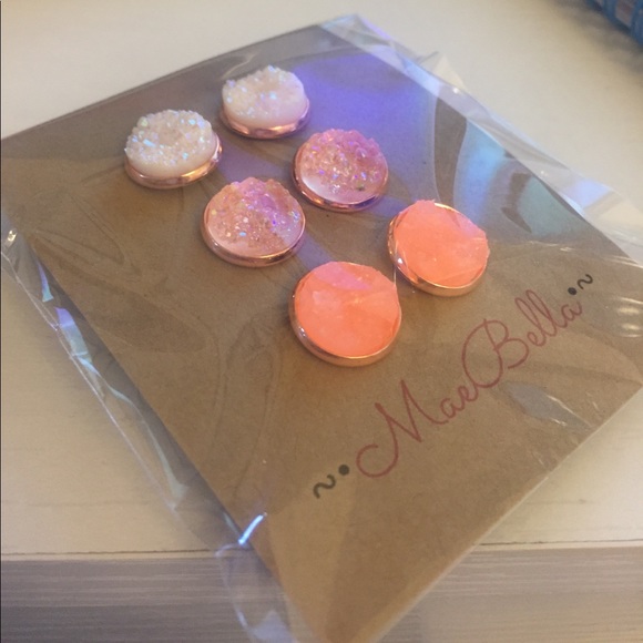 Arrived!!! Sparkly earrings!! - Picture 3 of 4