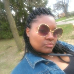 Meet your Posher, Shanell