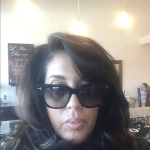 Meet your Posher, Joy