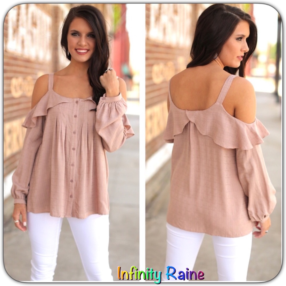 NEW✔️ Gorgeous Ruffled Cold Shoulder Top, 
💃🏼HP