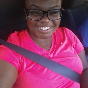 Meet your Posher, Shanique